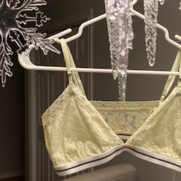 ANTHROPOLOGIE Intimates Size: Medium - Picture 1 of 5